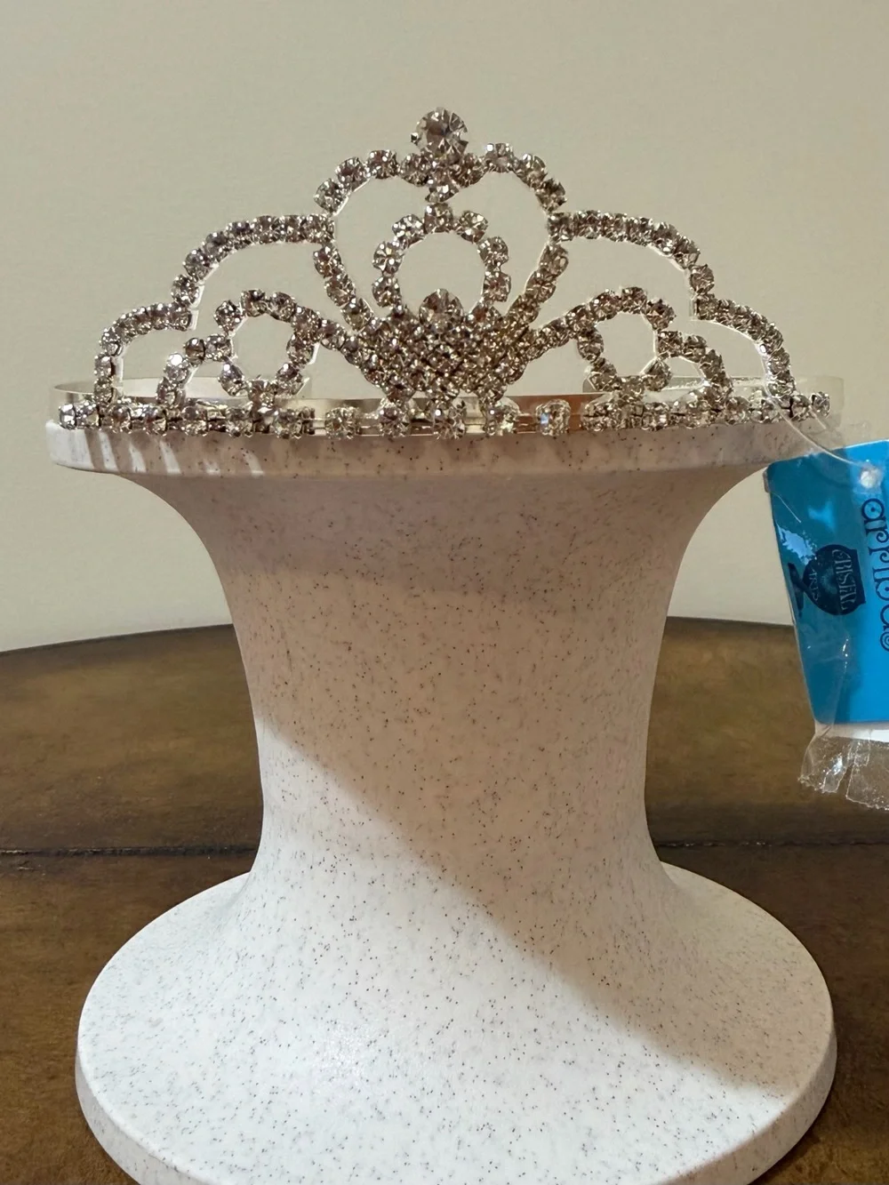 NEW WITH TAGS AUTHENTIC ARRIBAS DISNEY PRINCESS WEDDING PARTY TIARA WITH COMBS 👑